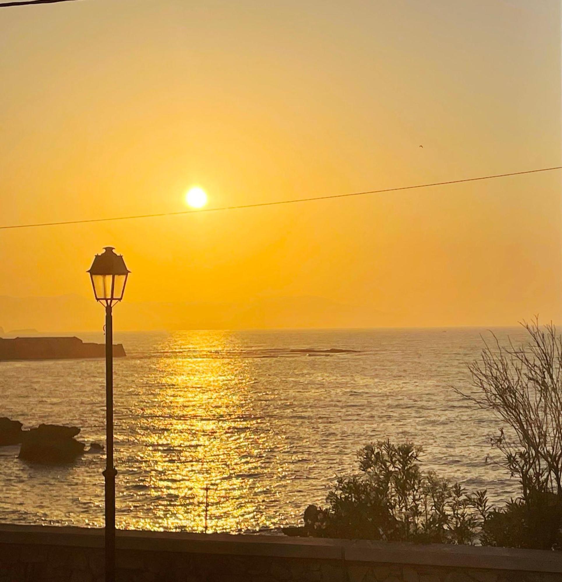 Feriehus Naos-sea Front Vacation By Chania Center *