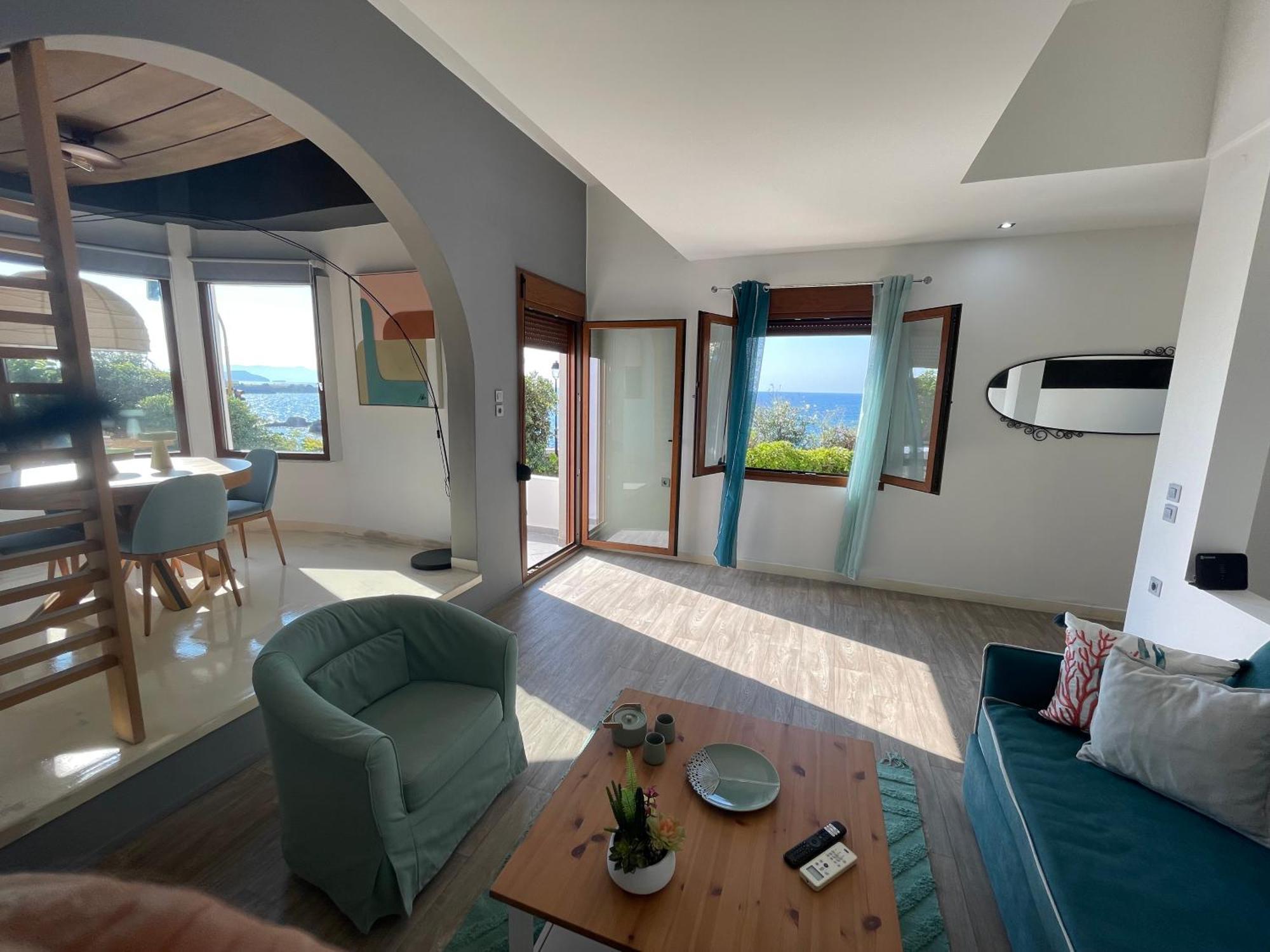 Feriehus Naos-sea Front Vacation By Chania Center *