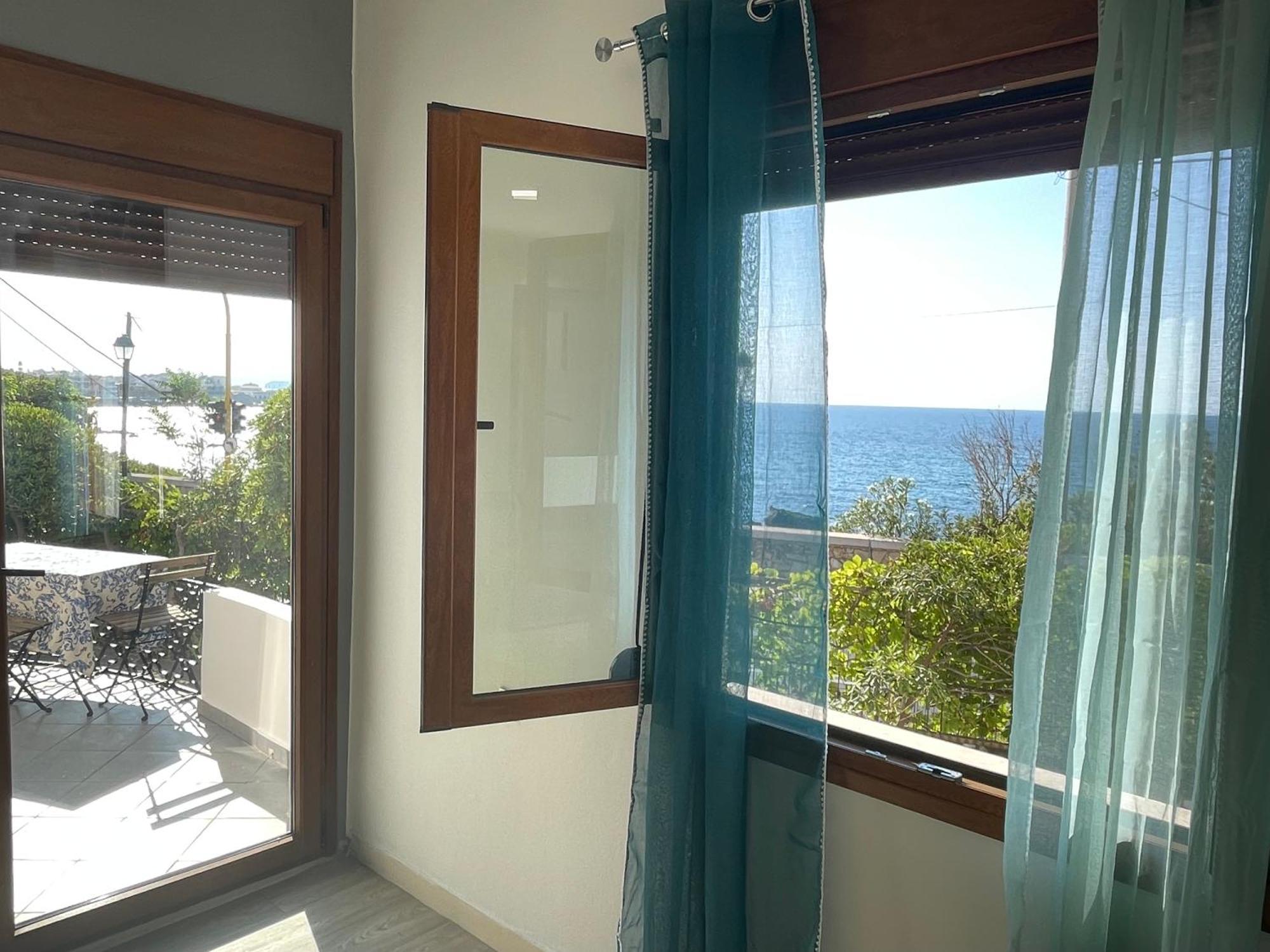 Feriehus Naos-sea Front Vacation By Chania Center