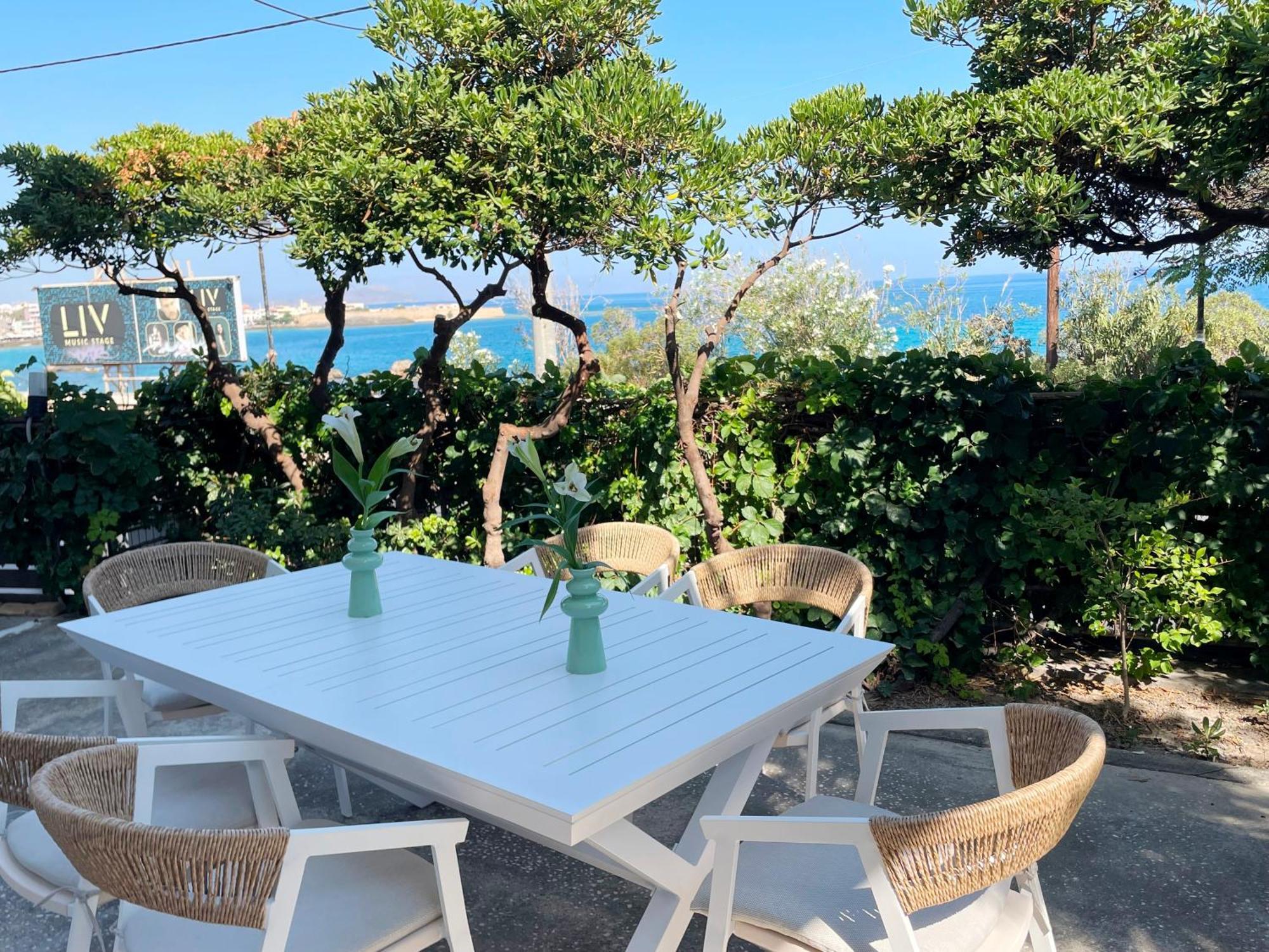 Naos-sea Front Vacation By Chania Center Vakantiehuis Chania (Crete)